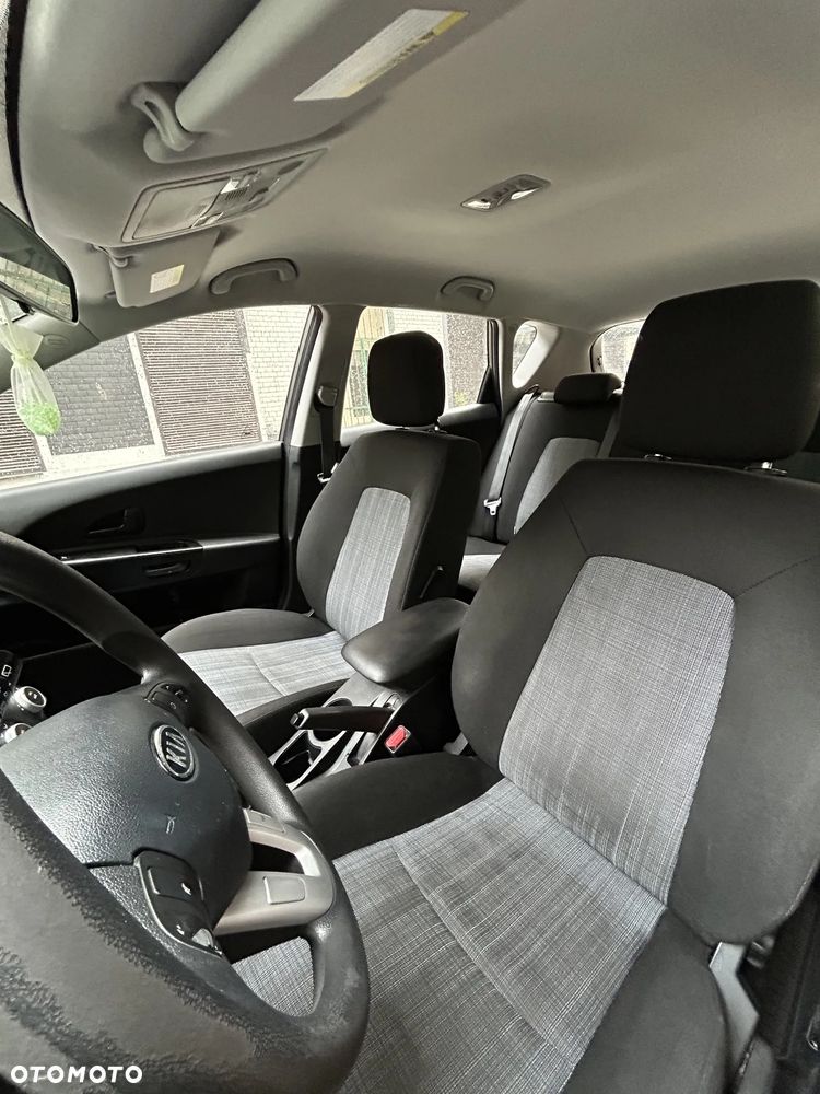 Kia Ceed 1.4 Comfort + - 24