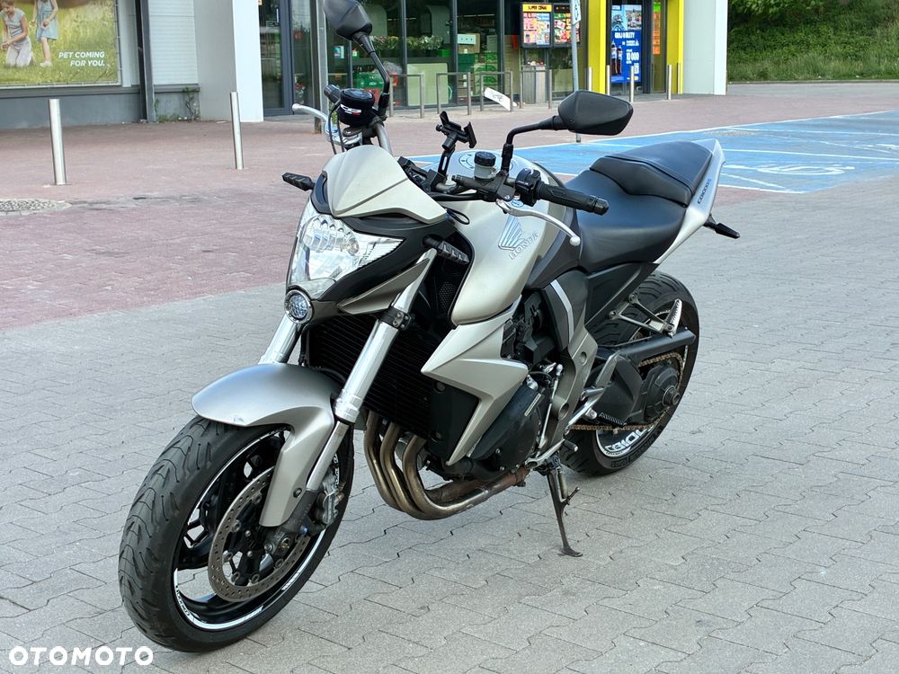 Honda CB - 8