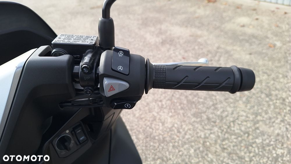 Honda PCX - 24