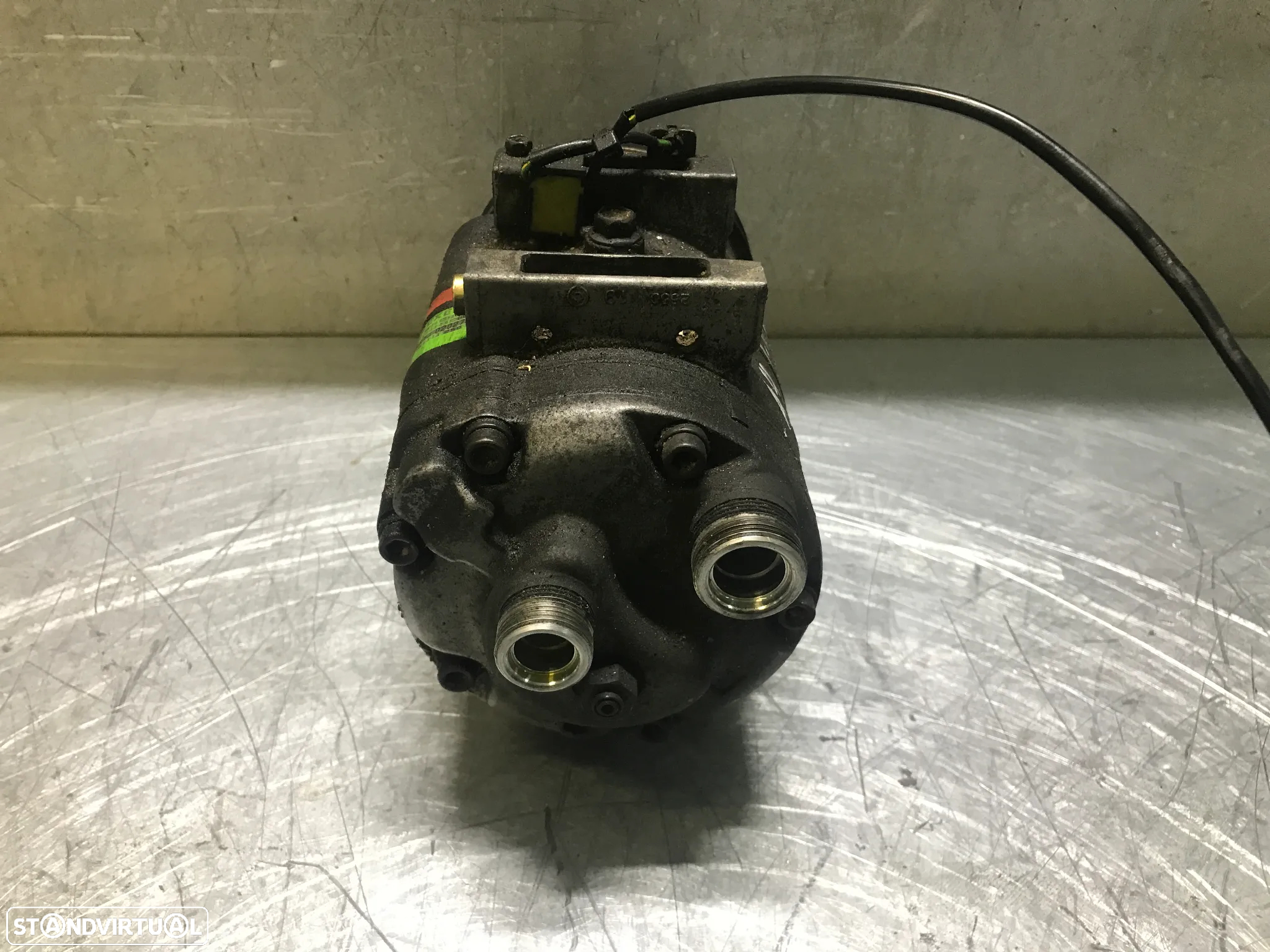 COMPRESSOR AC AUDI A4 B5 / VOLKSWAGEN PASSAT 95-00 8D0260805 8D0260805D - 4