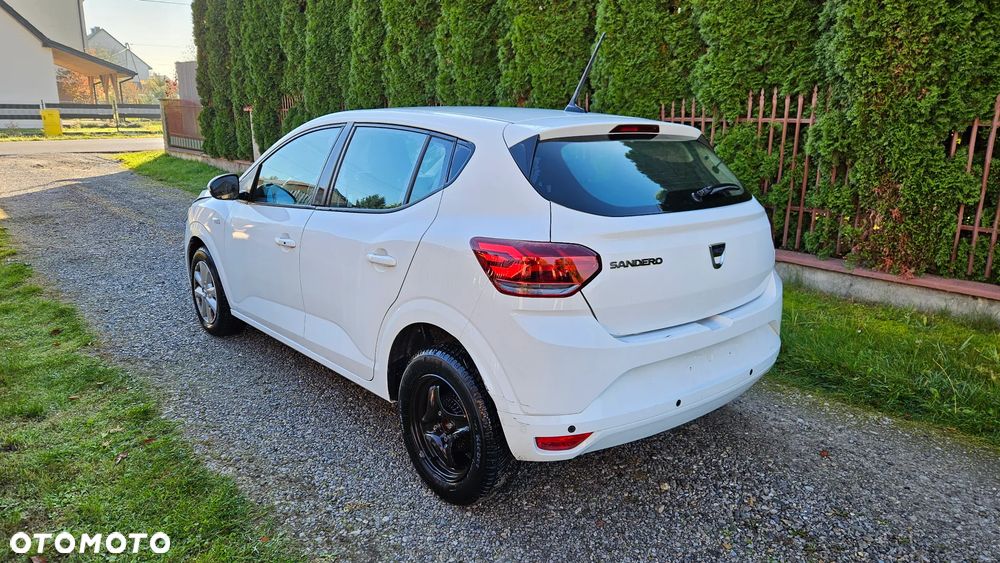 Dacia Sandero - 4