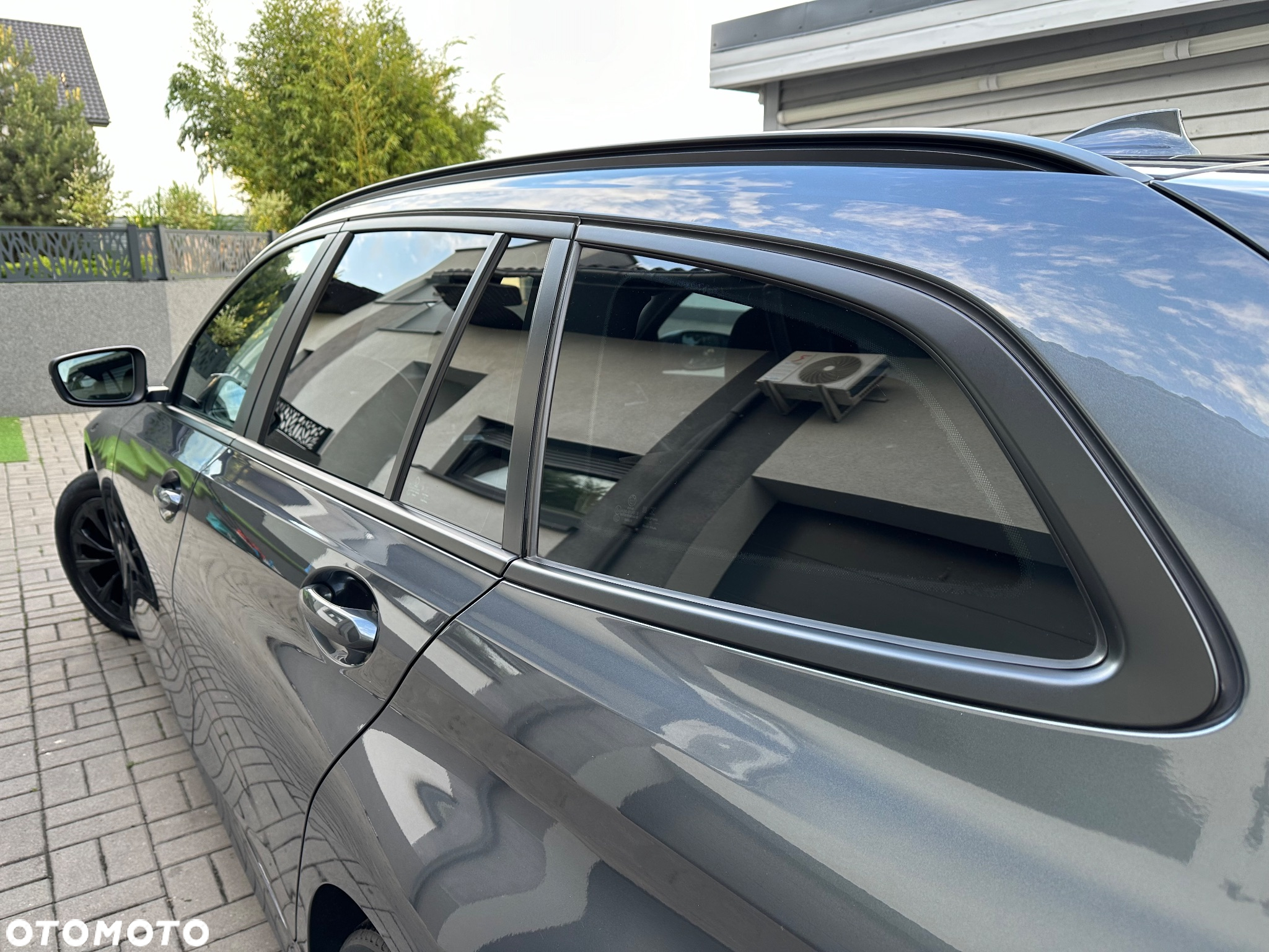 BMW Seria 3 318d Touring Sport Line - 17