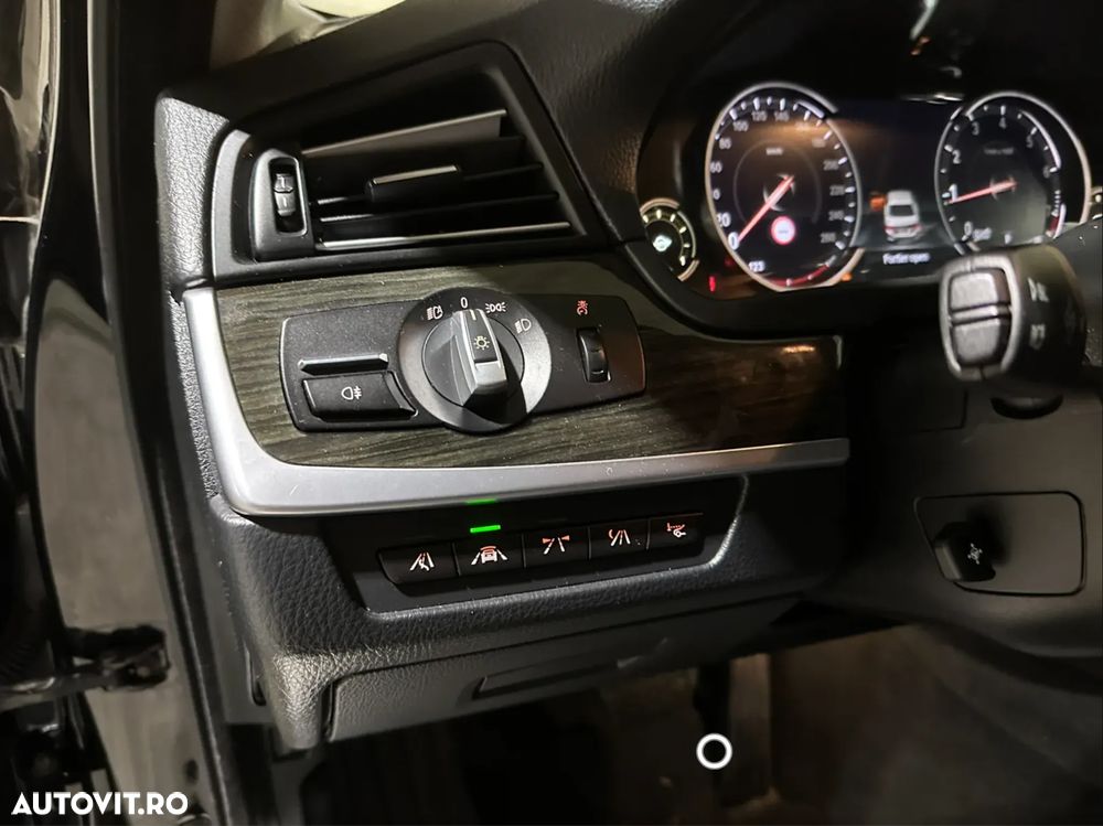 BMW Seria 5 528i Sport-Aut. Luxury Line - 6