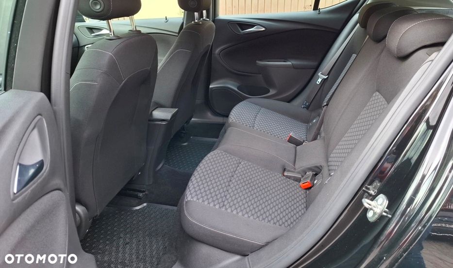 Opel Astra 1.4 T Elite - 8