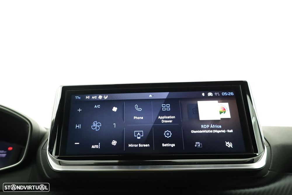 Peugeot e-2008 54 kWh Allure - 11