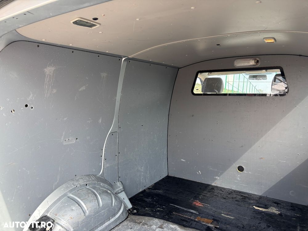 Volkswagen Transporter - 9