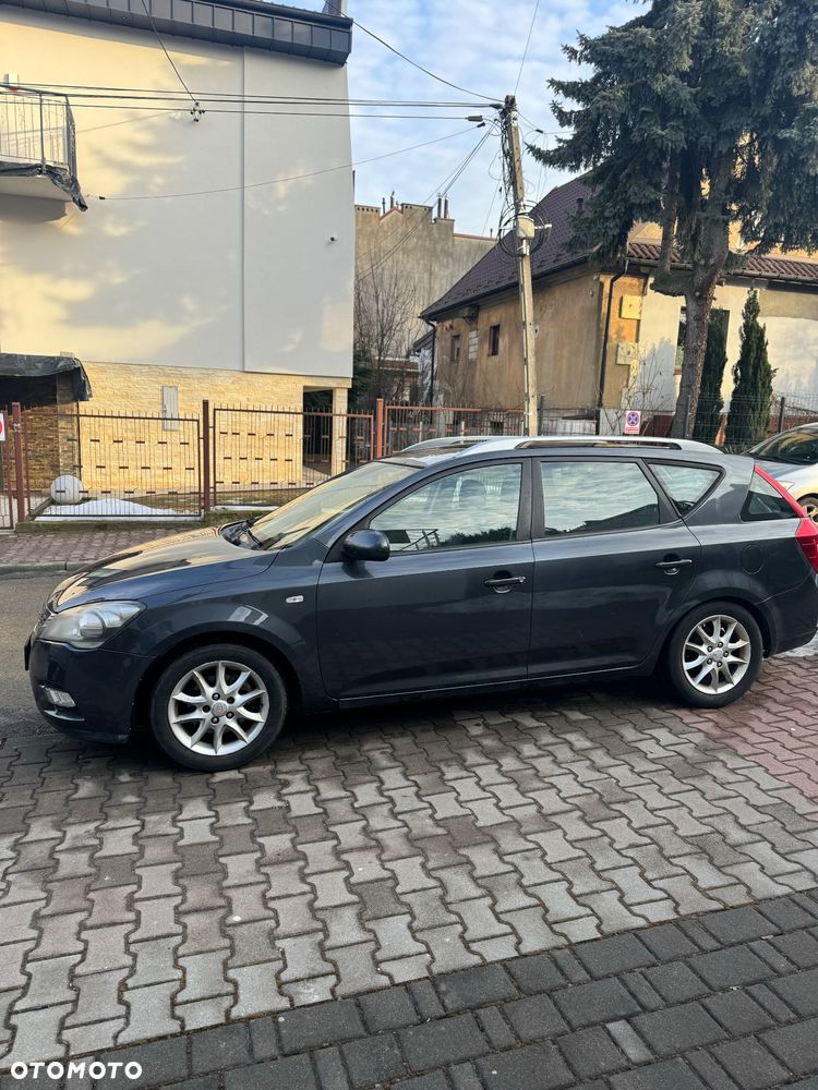 Kia Ceed 1.6 Comfort - 2