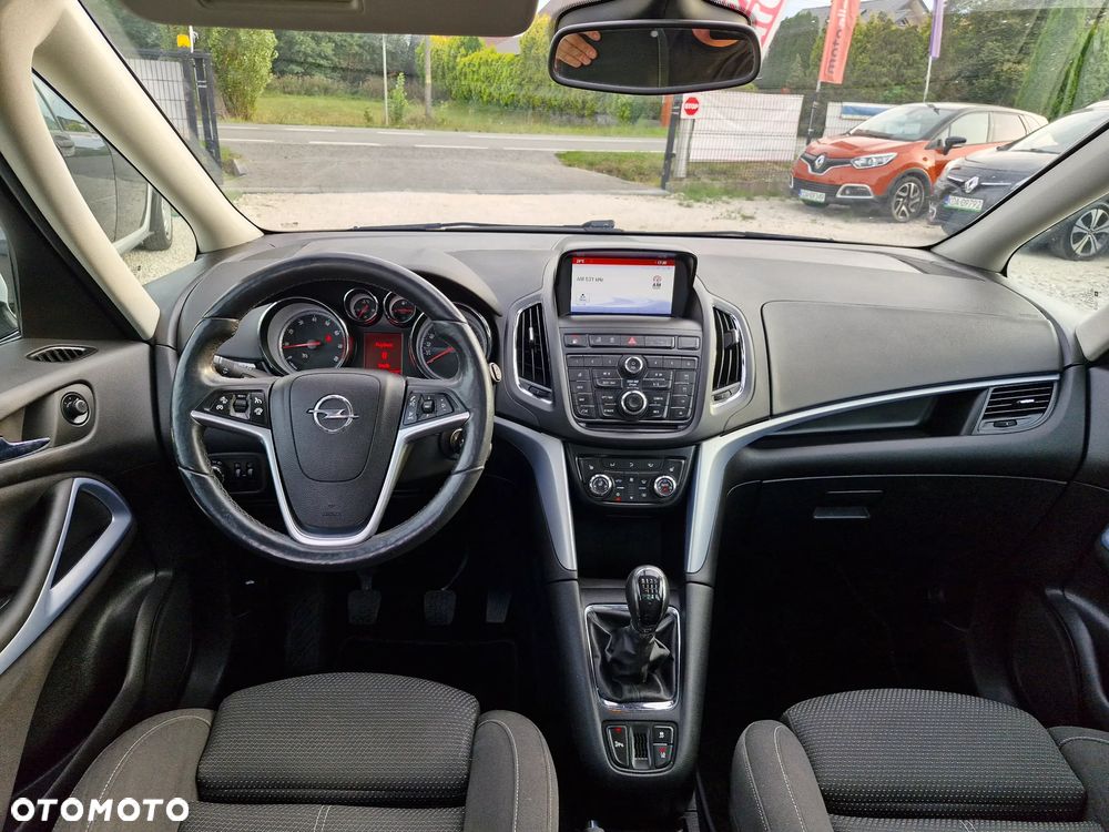 Opel Zafira - 28