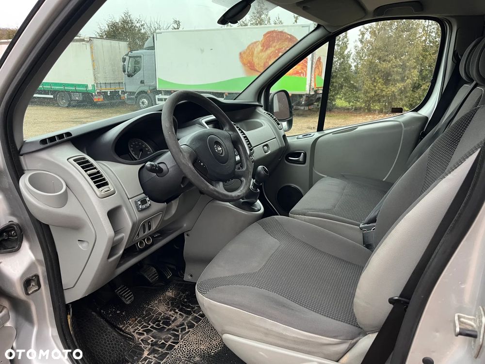 Opel Vivaro Long - 6