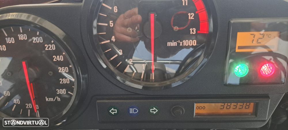 Honda CBR CBR 900 RR Fireblade - 9