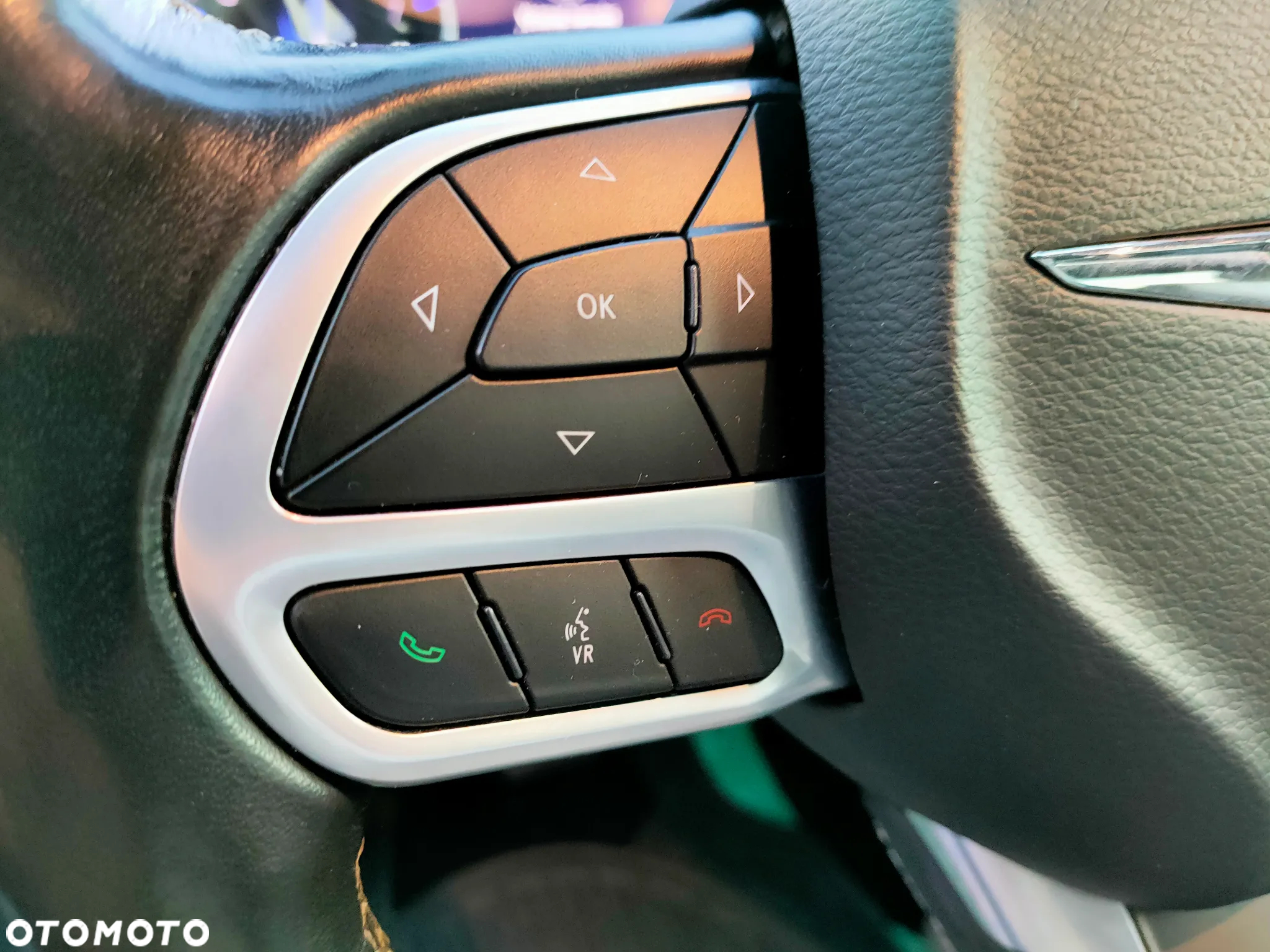 Chrysler Pacifica - 24
