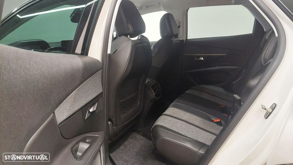 Peugeot 3008 1.2 PureTech Allure - 13