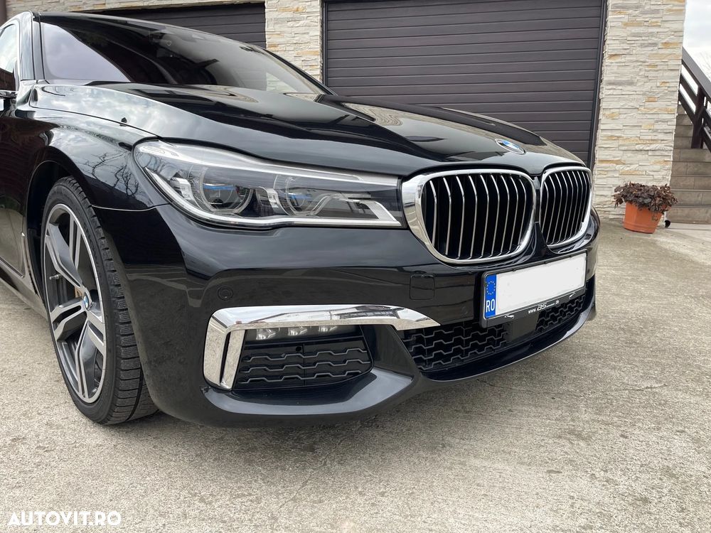 BMW Seria 7 750i xDrive - 8