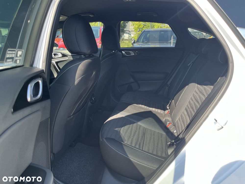 Kia ProCeed 1.5 T-GDI GT Line - 15