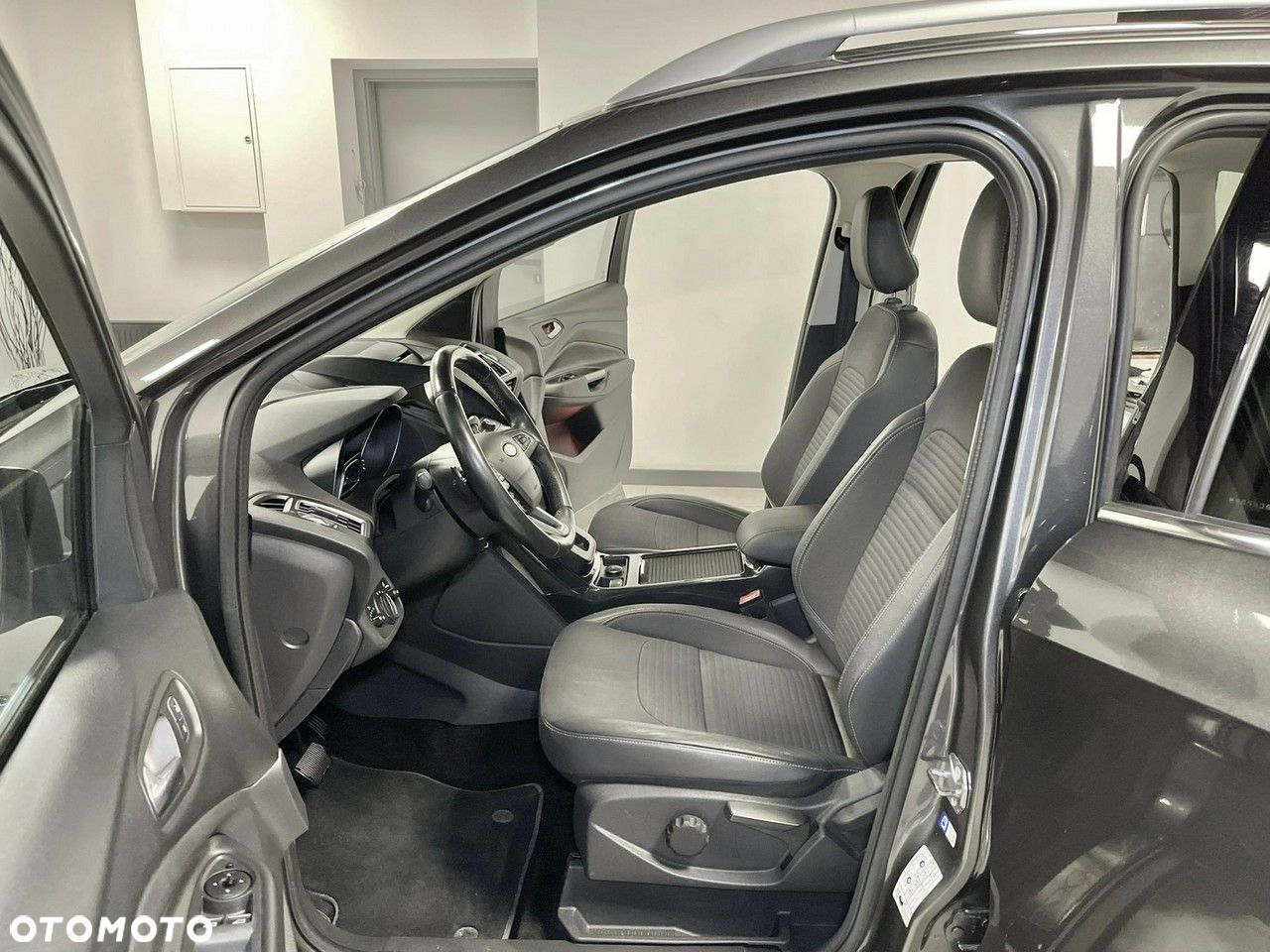 Ford Kuga 2.0 TDCi 4x4 Individual - 14