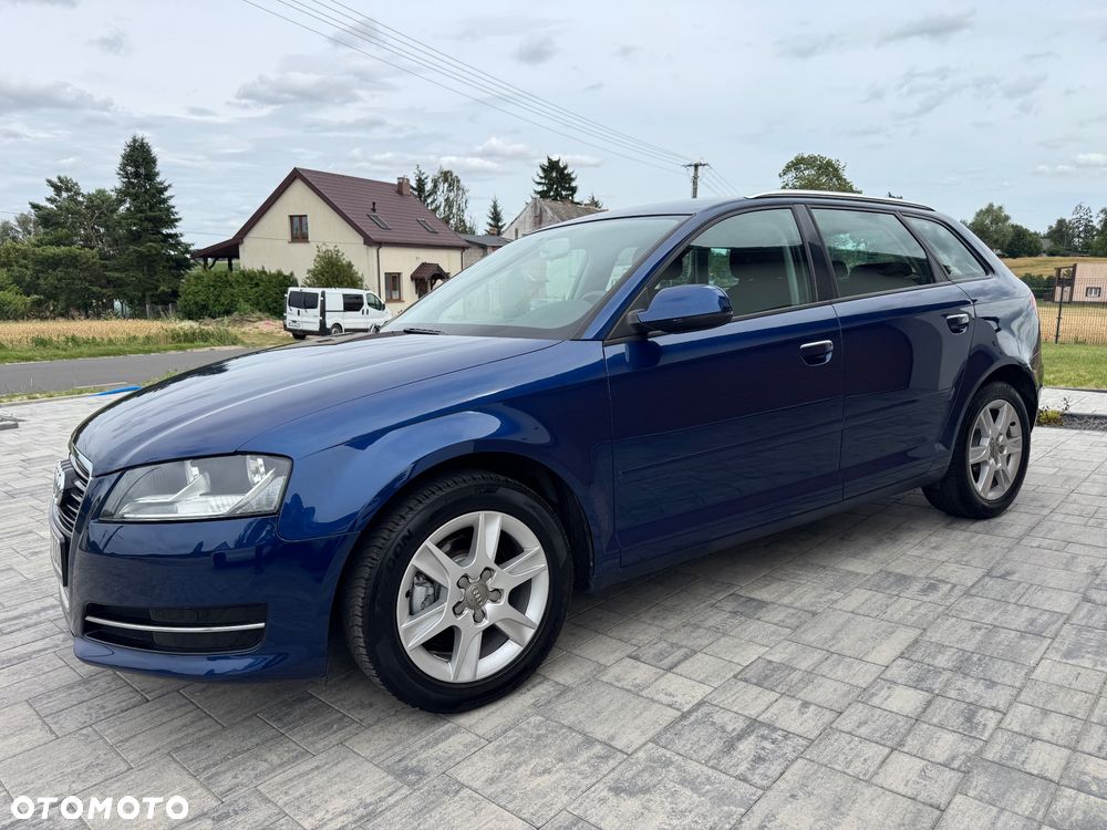 Audi A3 Sportback 1.6 Attraction - 2