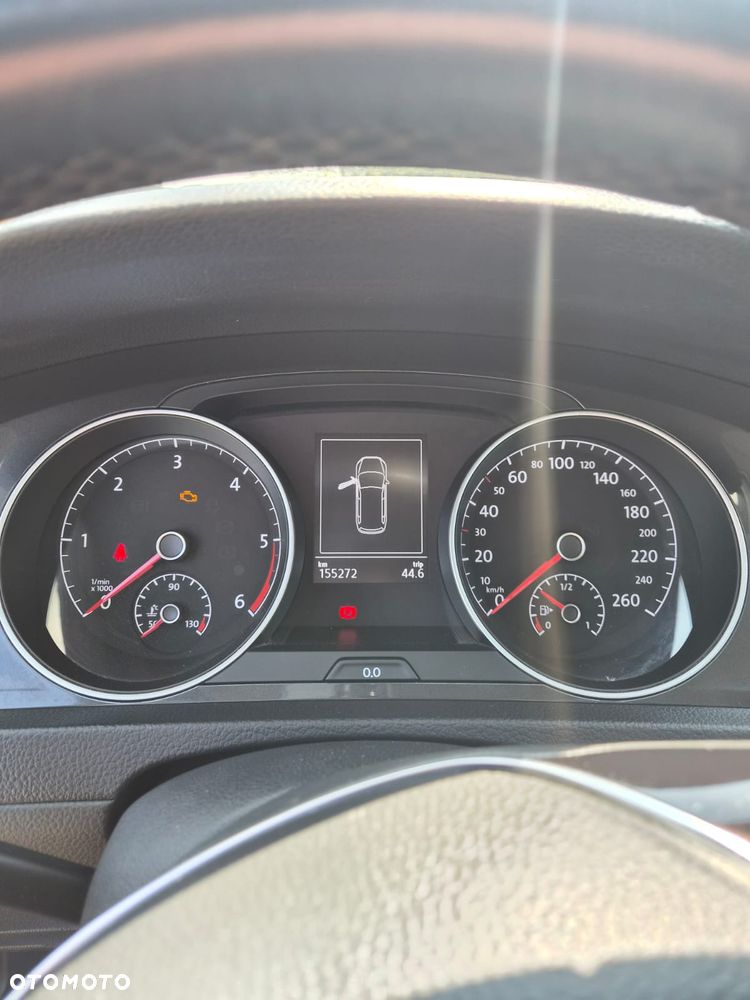 Volkswagen Golf 2.0 TDI DPF Comfortline - 23