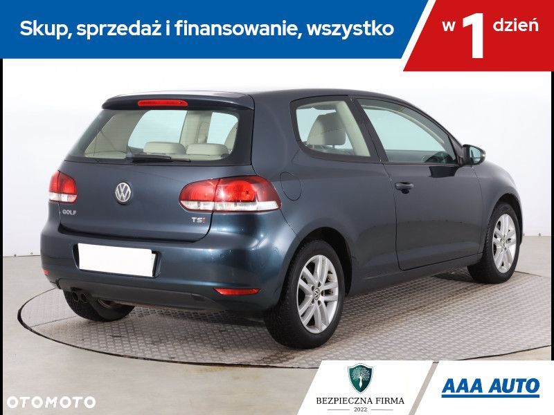 Volkswagen Golf - 7