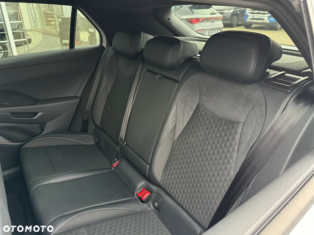 Volkswagen T-Roc 1.5 eTSI R-Line DSG - 15