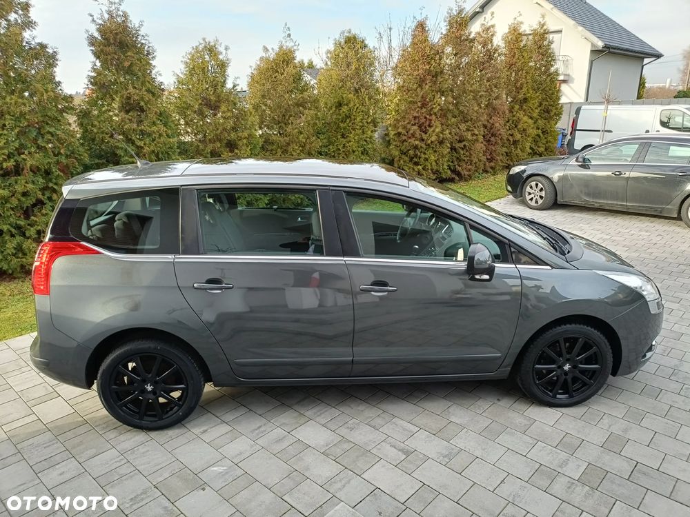 Peugeot 5008 - 16