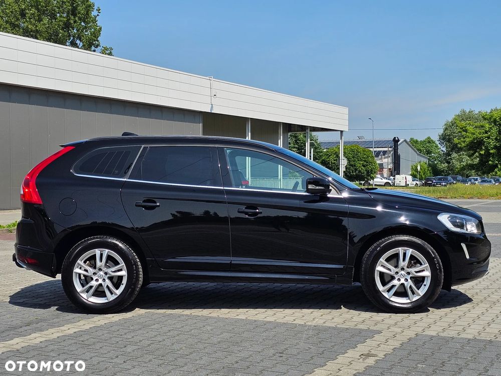 Volvo XC 60 D4 Momentum - 8