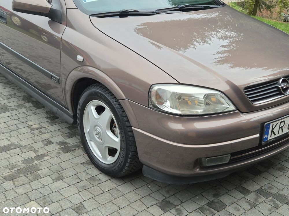 Opel Astra - 2
