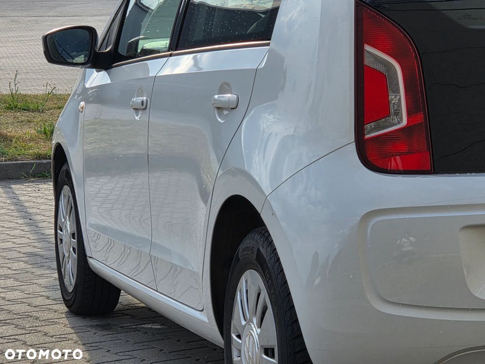 Volkswagen up! move - 10