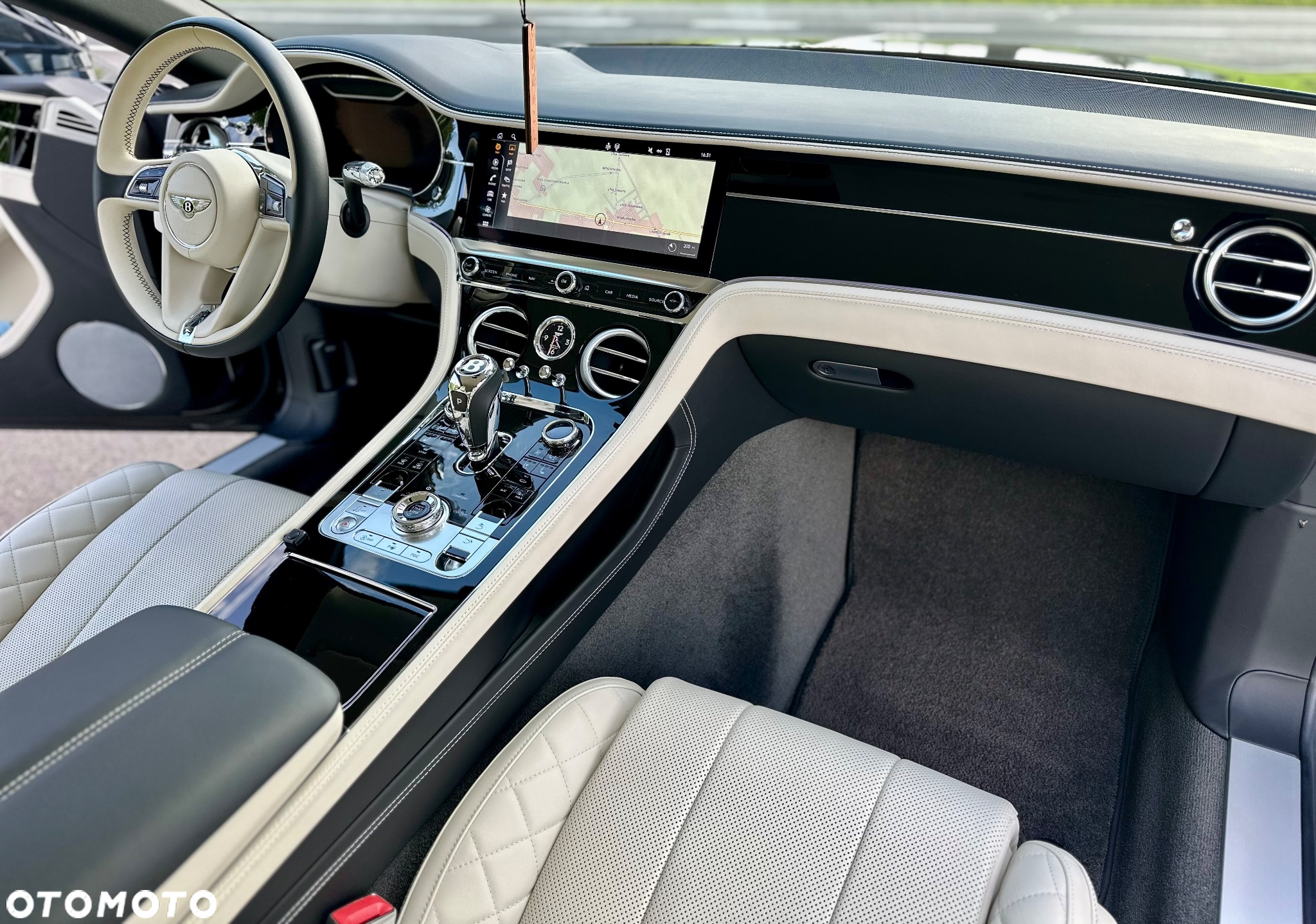 Bentley Continental GT New - 16