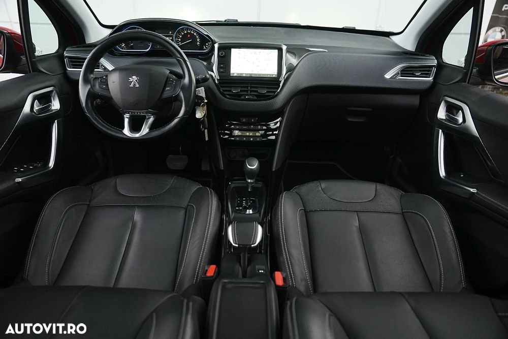 Peugeot 2008 PureTech 110 Stop&Start EAT6 Crossway - 8