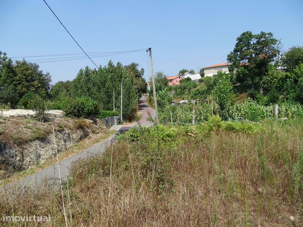 Terreno inserido em zona de construção para venda em Antime - Fafe! - Grande imagem: 4/9