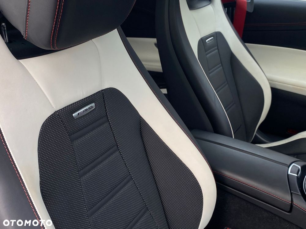 Mercedes-Benz Klasa E - 32