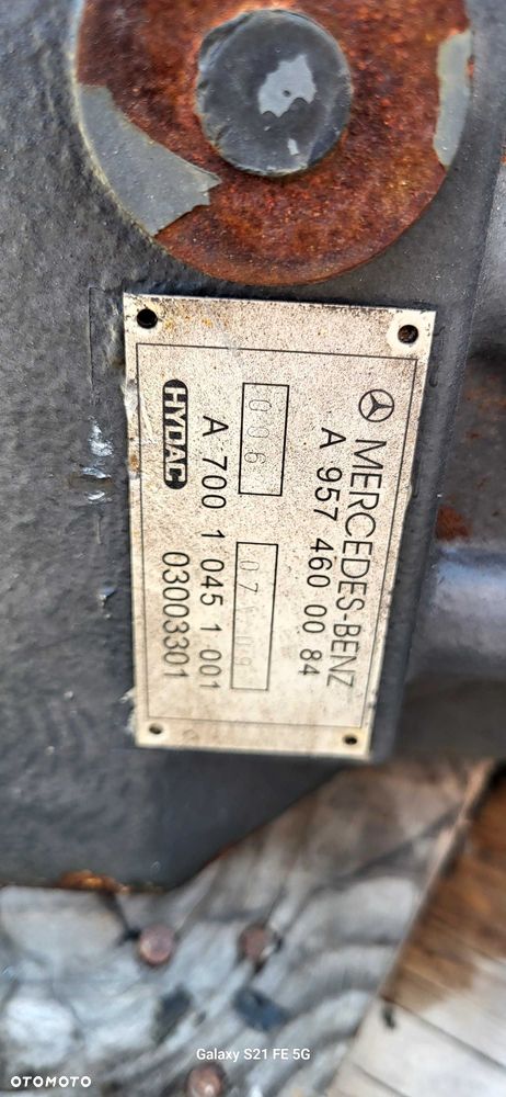 Zawór skrętnej osi pompa olejowa Econic - 4