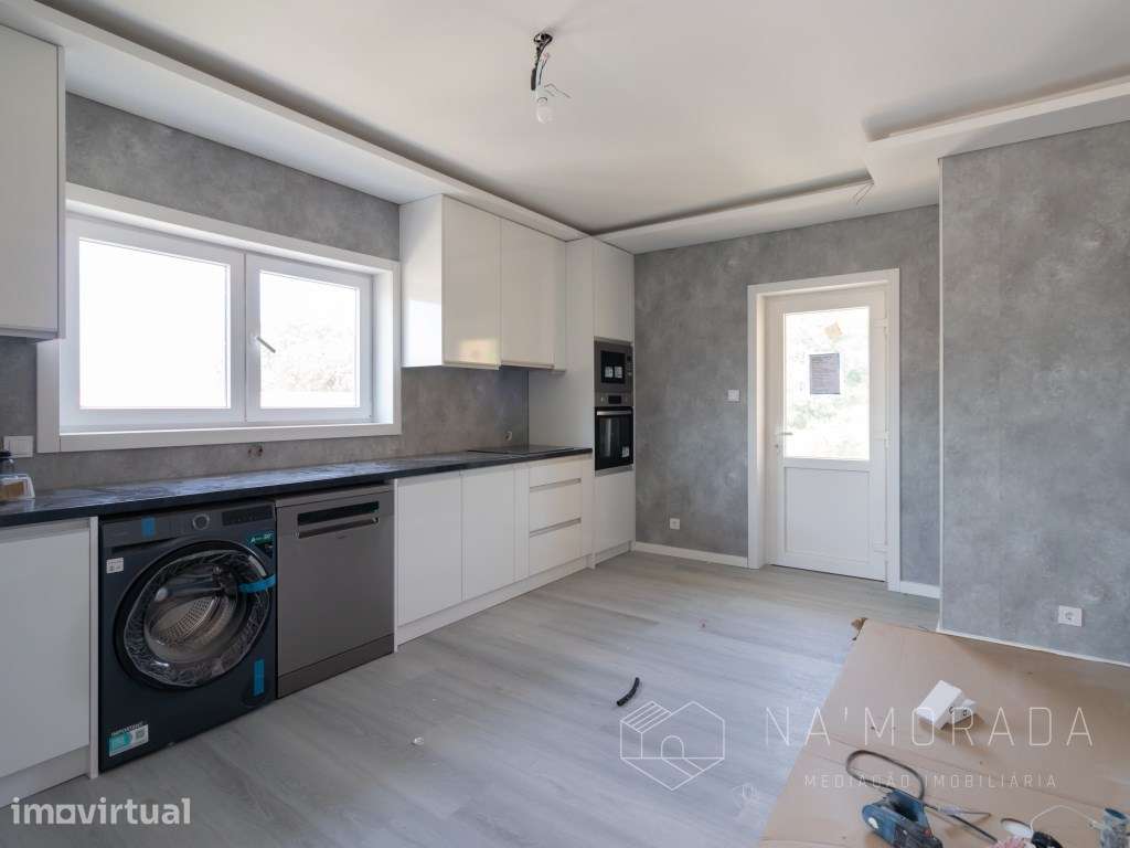 Moradia isolada com 3.000 m2 de terreno para venda em Santa Maria d... - Grande imagem: 5/40