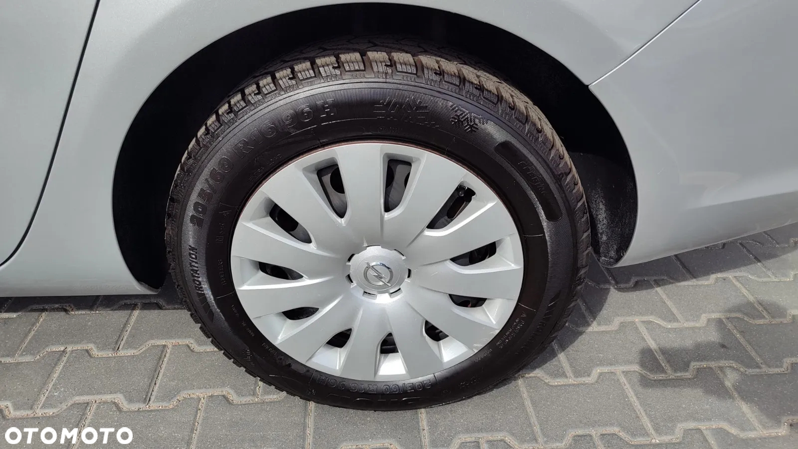 Opel Astra 1.4 Turbo Design Edition - 11