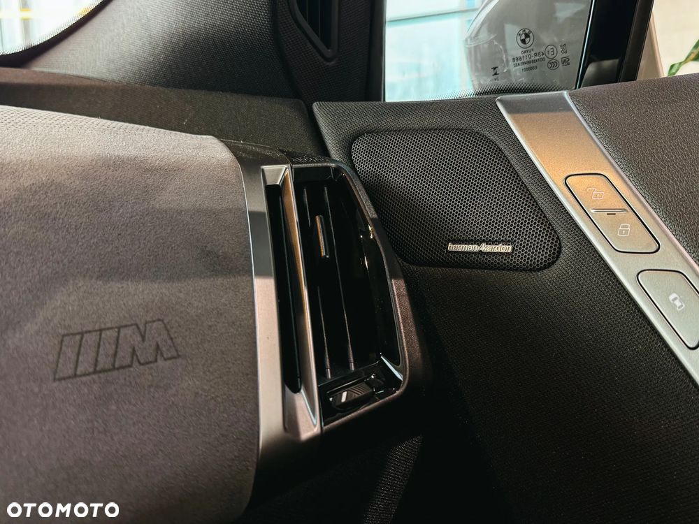 BMW iX xDrive45 - 18