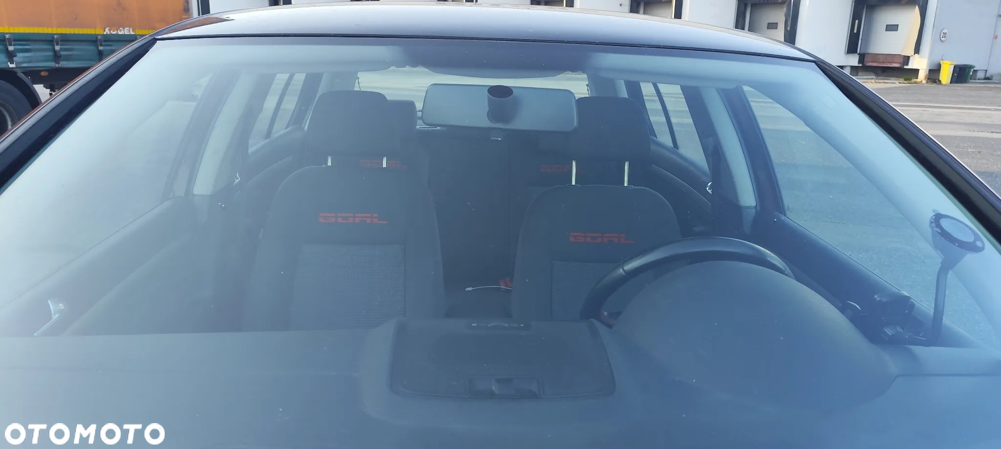 Volkswagen Golf 1.6 FSI Goal - 17