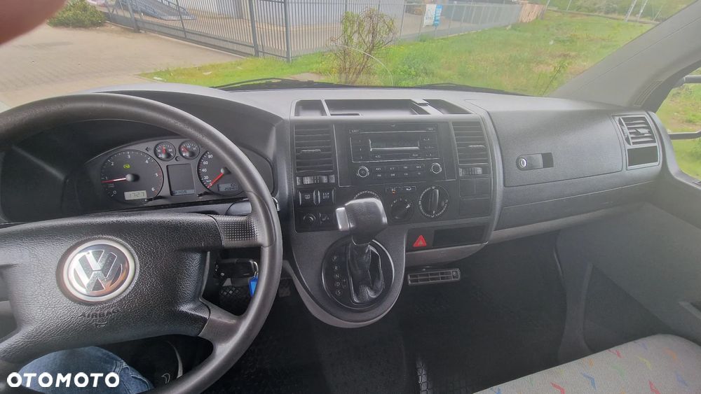 Volkswagen T5 - 11