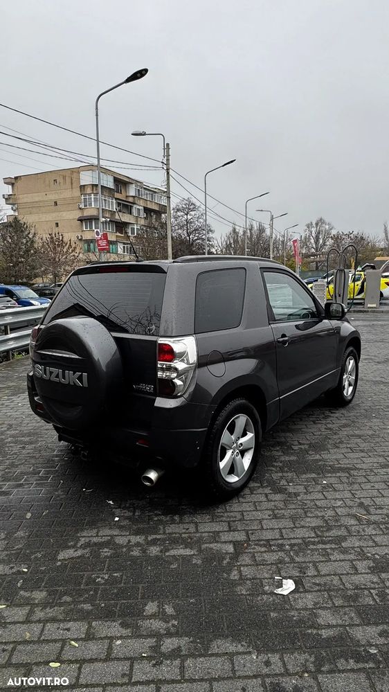 Suzuki Grand Vitara 2.4 Comfort - 6