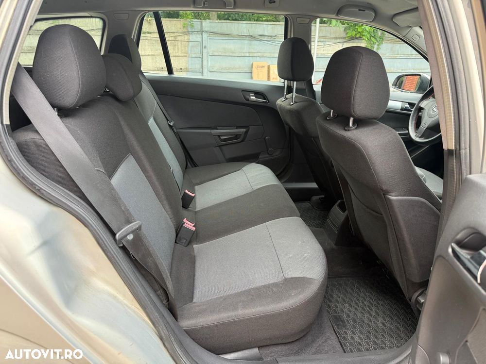 Opel Astra 1.7 CDTI - 14