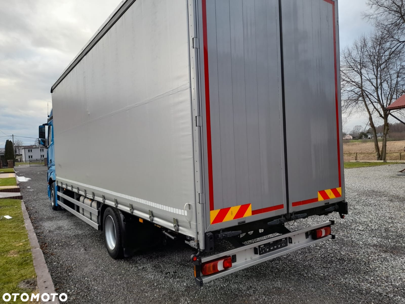 Mercedes-Benz Actros - 3