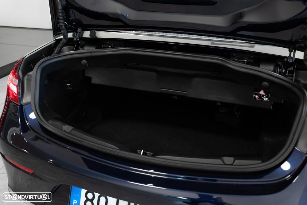 Mercedes-Benz E 220 d Aut. - 8