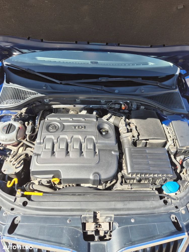 Skoda Octavia Combi 1.6 TDI GreenLine - 11