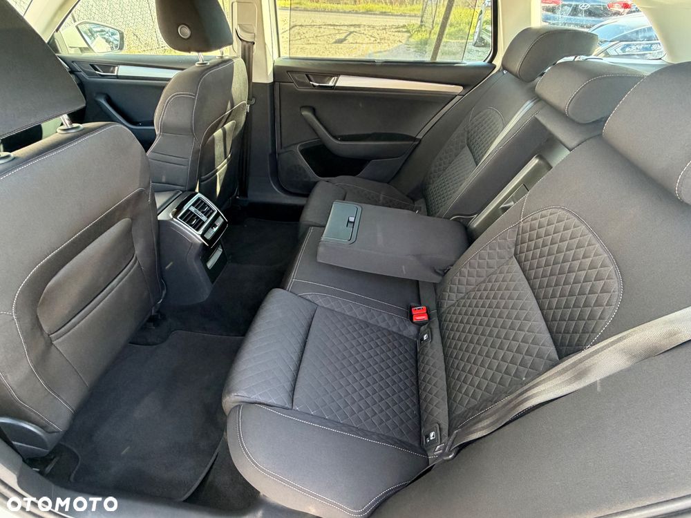 Skoda Superb 1.4 TSI ACT Sportline DSG - 6