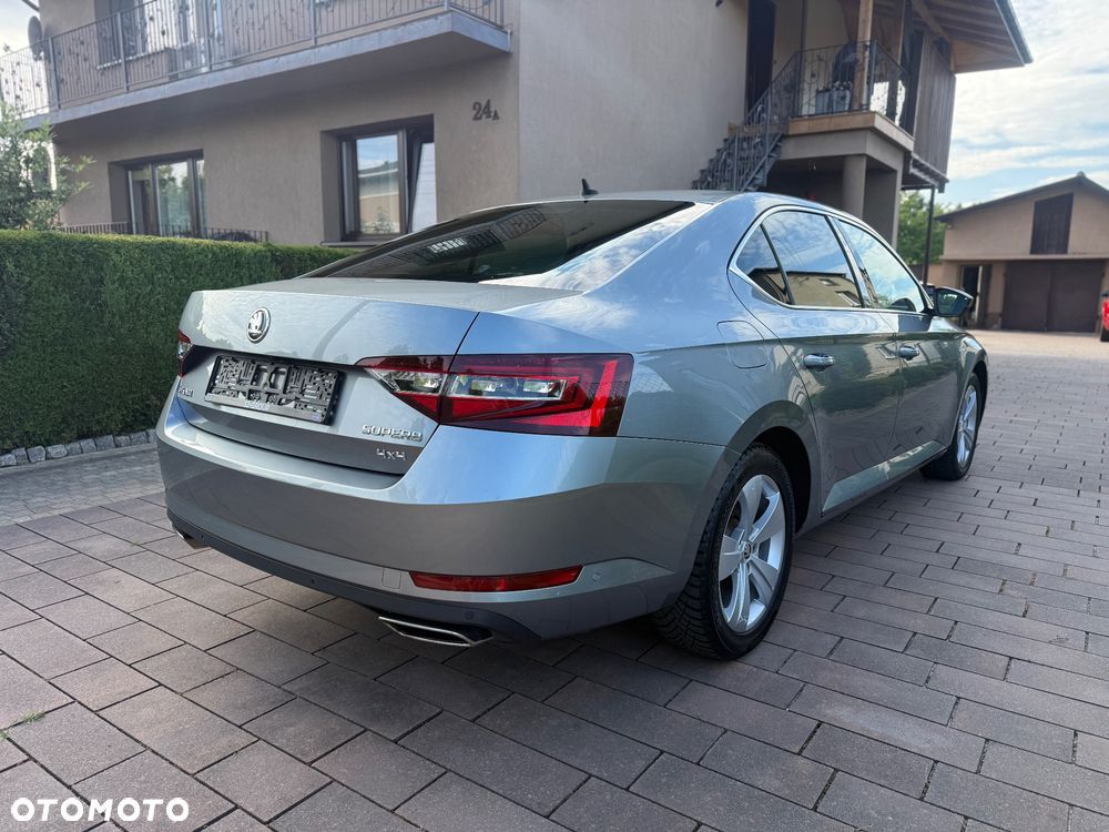 Skoda Superb 2.0 TSI 4x4 L&K DSG - 17