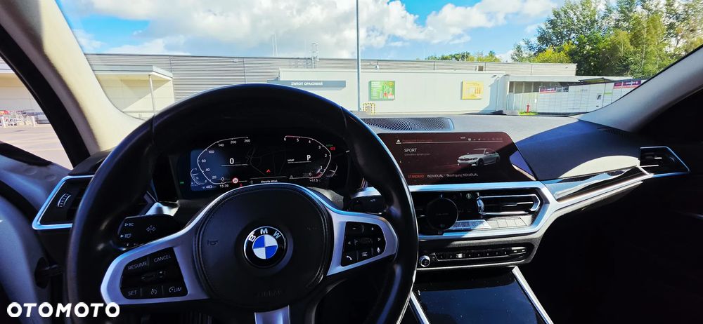 BMW Seria 3 320d M Sport - 11