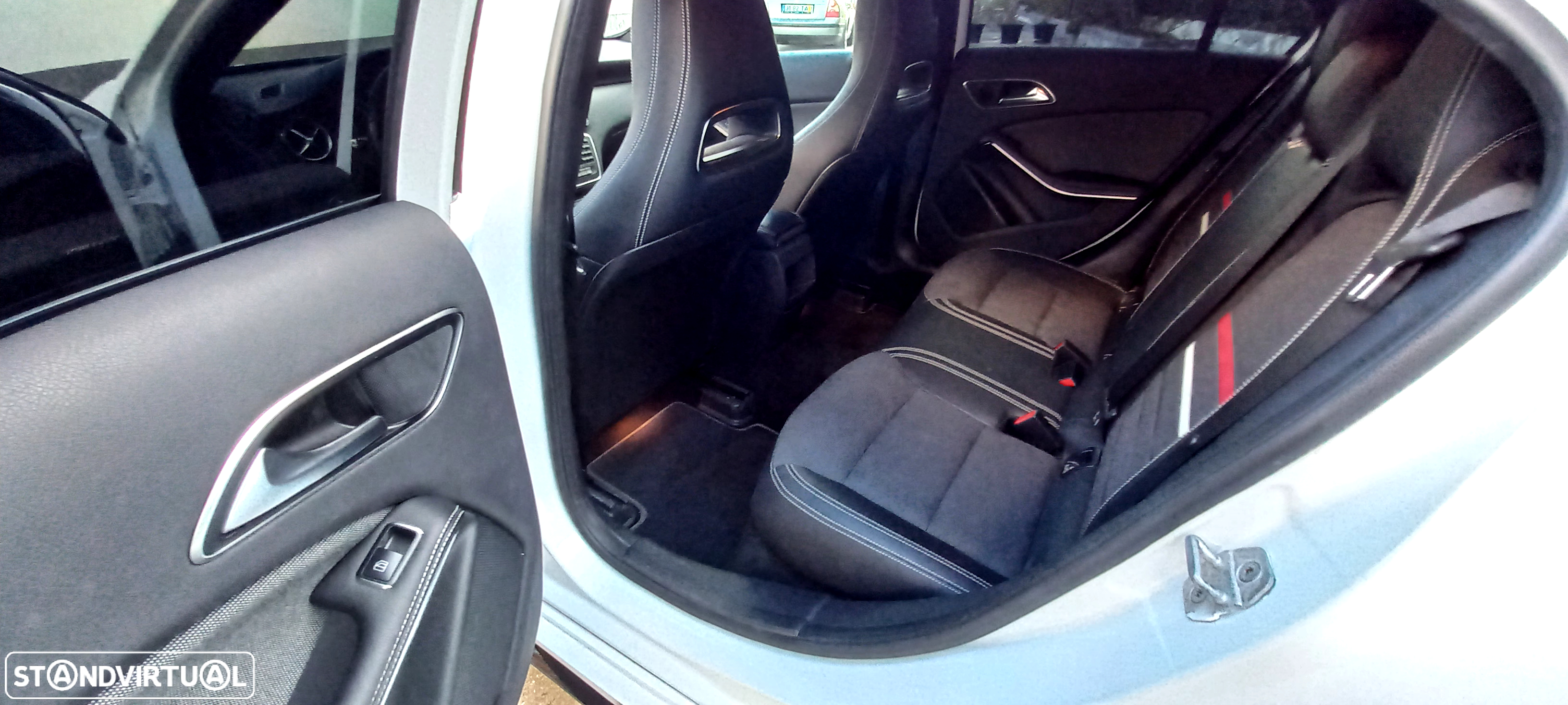 Mercedes-Benz A 180 CDI (BlueEFFICIENCY) AMG Sport - 7