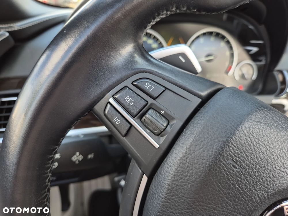 BMW Seria 6 650i - 16