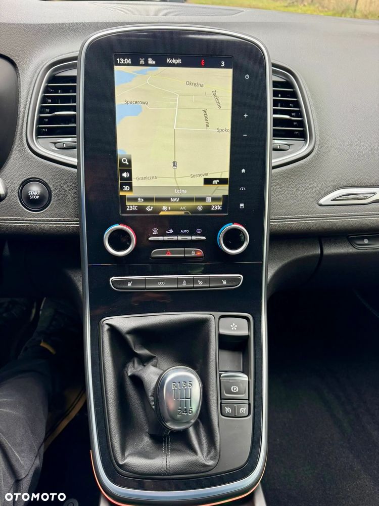 Renault Grand Scenic ENERGY TCe 160 BOSE EDITION - 16