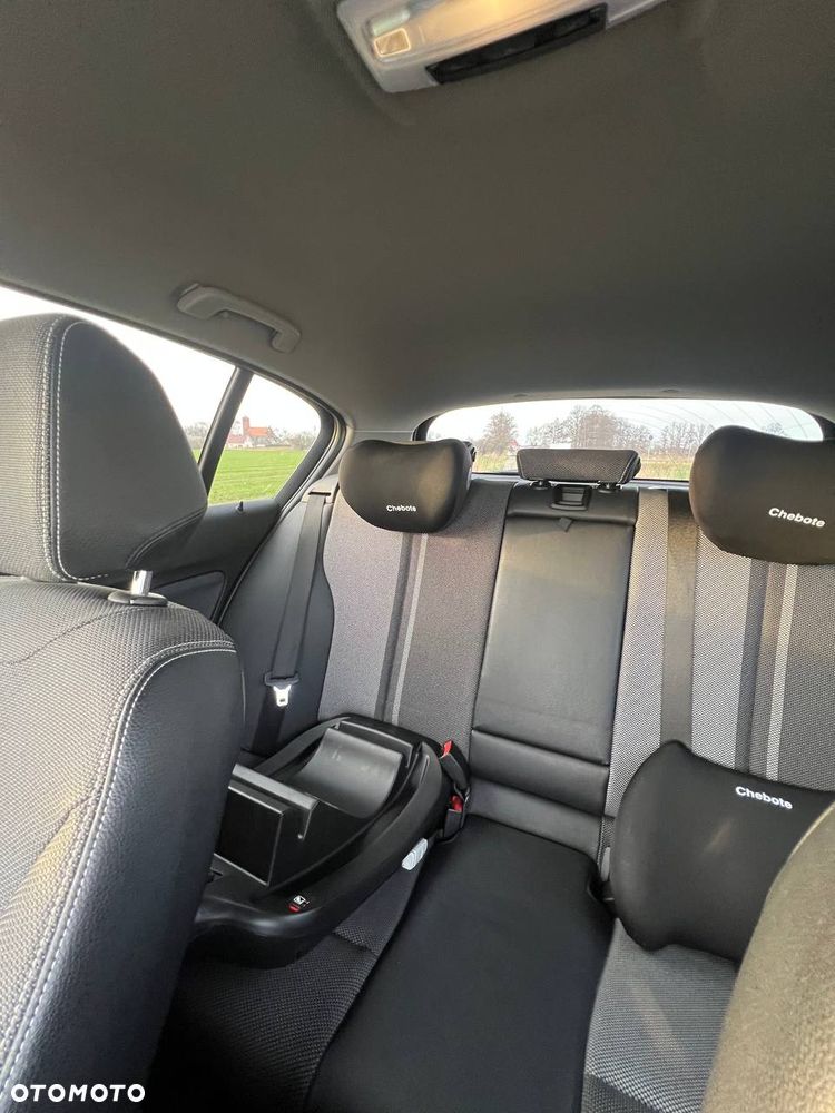 BMW Seria 1 120d xDrive - 23
