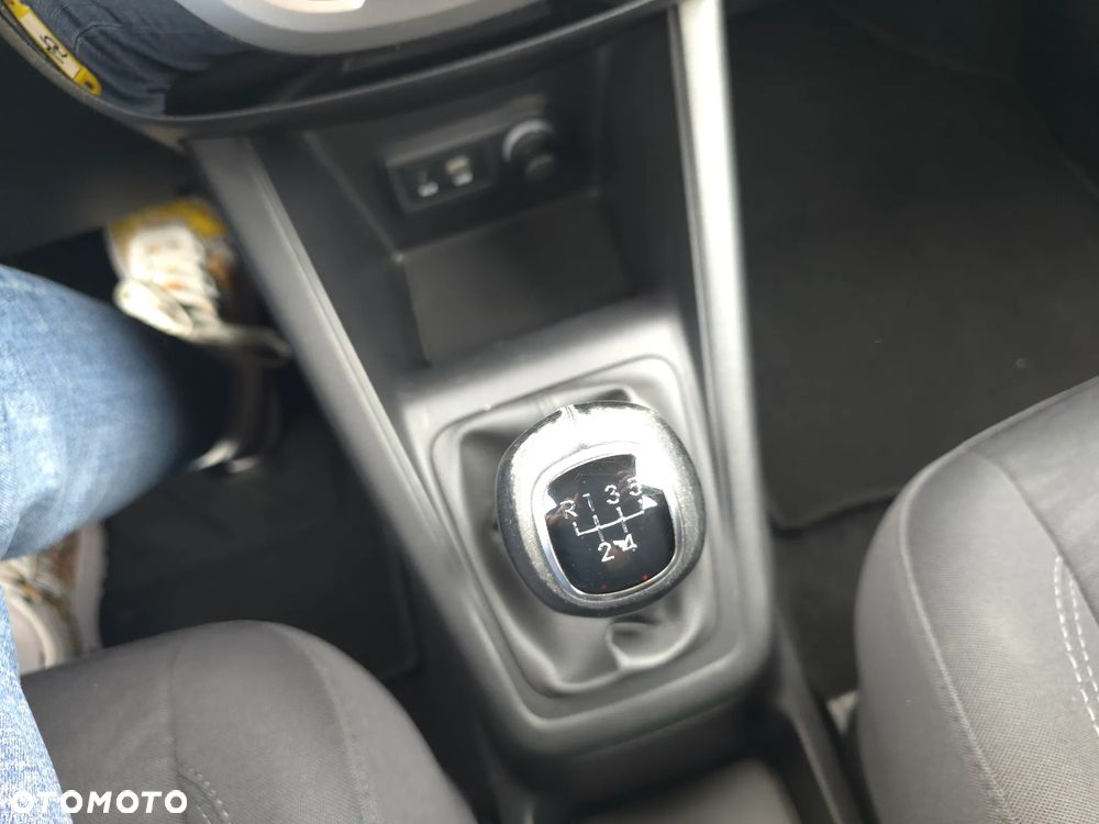Hyundai ix20 1.4 BlueDrive Comfort - 32